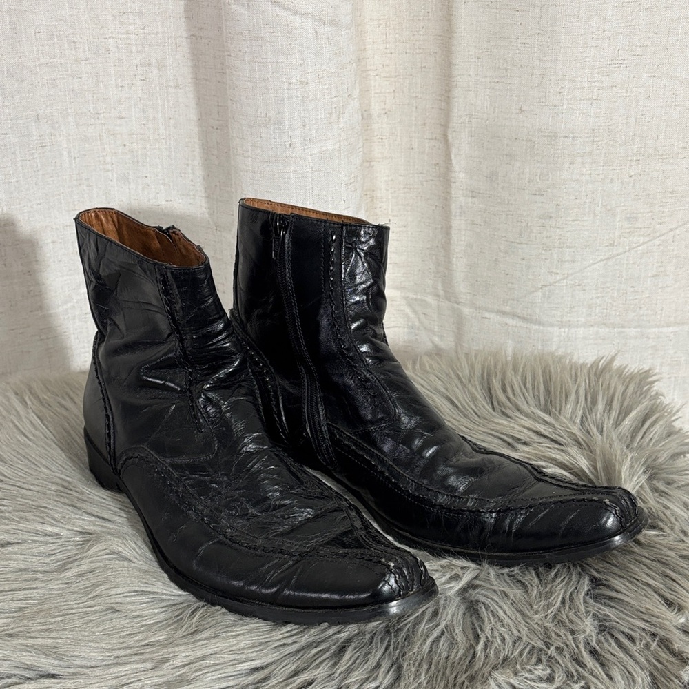Bacco Bucci Black Leather Zip Ankle Boots